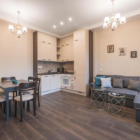 1001 Nights - 2Bd Luxury Apartment In Central Софія Екстер'єр фото