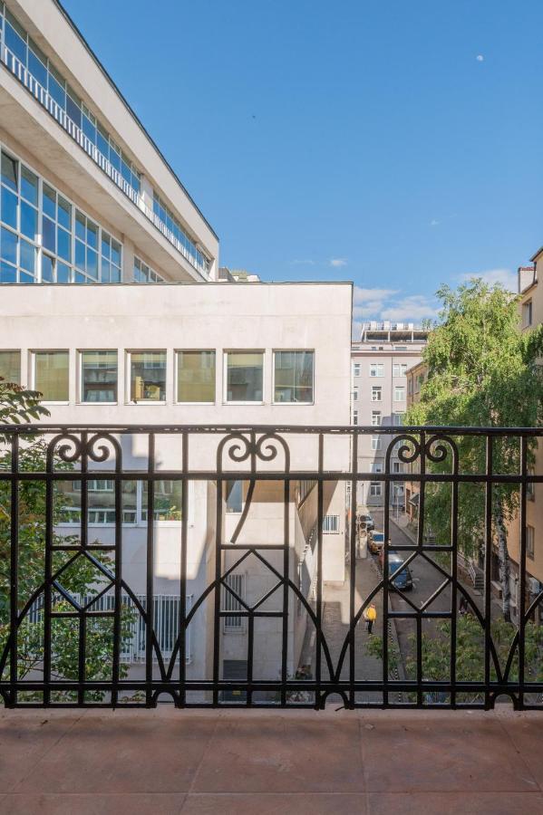 1001 Nights - 2Bd Luxury Apartment In Central Софія Екстер'єр фото
